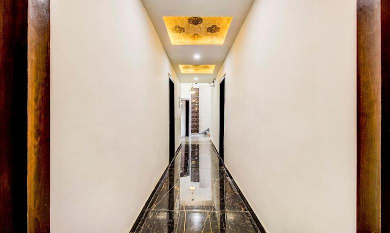Hotel Golden Door マトゥラー エクステリア 写真